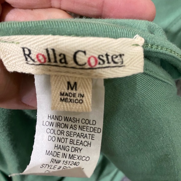 Long size Medium green dress very flattering ties at the shoulders - Picture 3 of 3